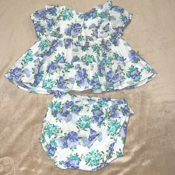 Baby Floral Matching Set
White floral color - Picture 3 of 3